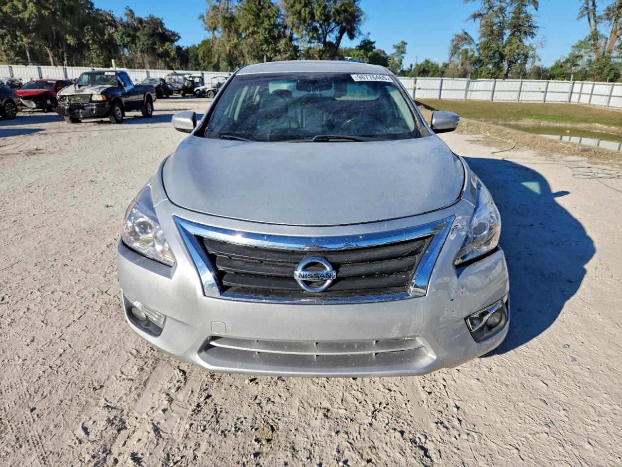 Nissan Altima 2.5 Image 2