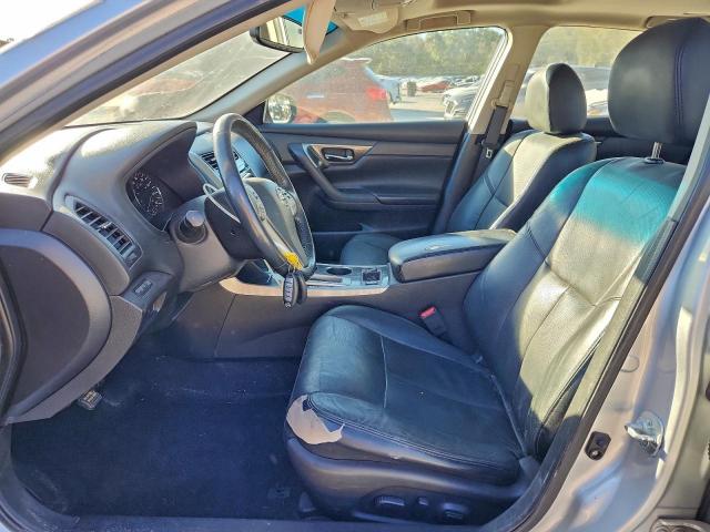 Nissan Altima 2.5 Image 7