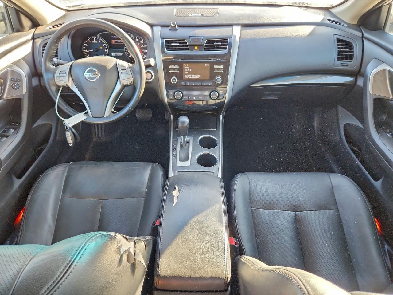 Nissan Altima 2.5 Image 6