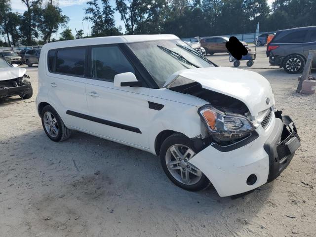 Kia Soul + Image 6