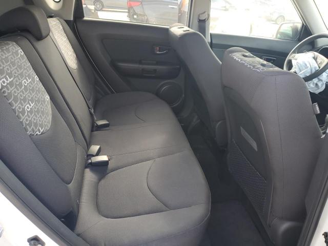 Kia Soul + Image 13
