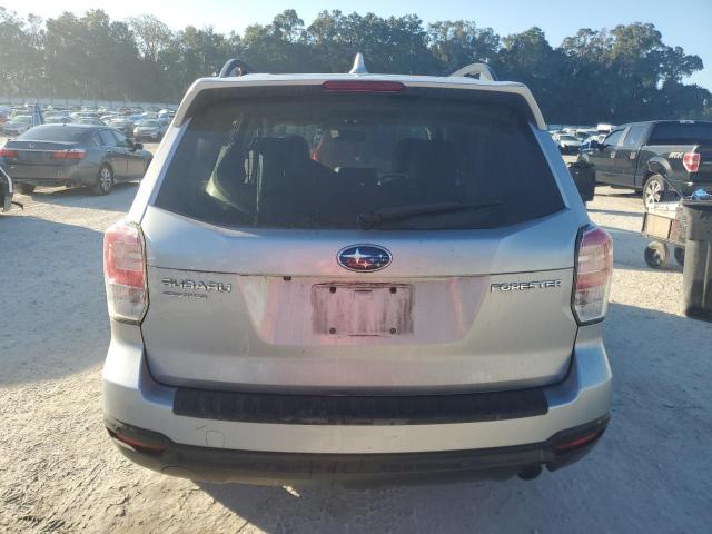 Subaru Forester 2.5i Touring Image 14