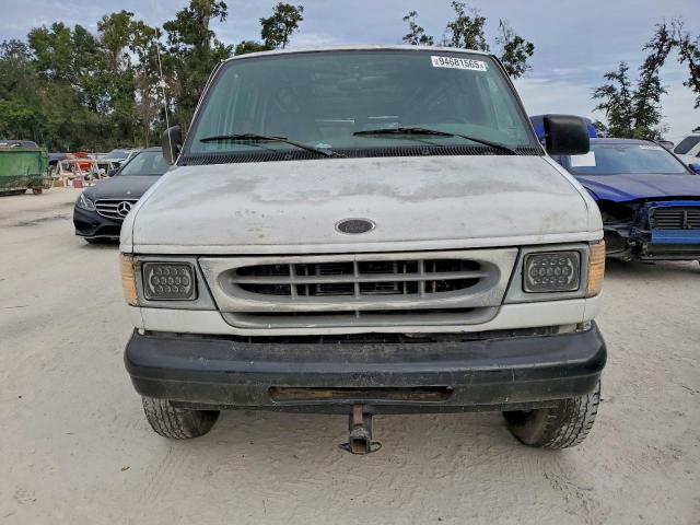 Ford Econoline E250 Van Image 13