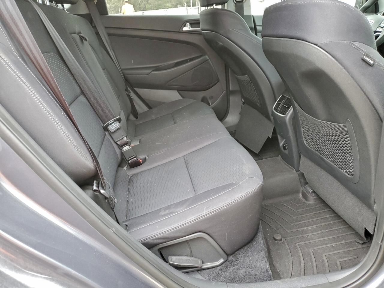 Hyundai TUCSON Limited Image 12