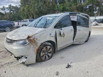  Salvage Chrysler Pacifica