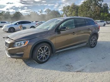  Salvage Volvo V60