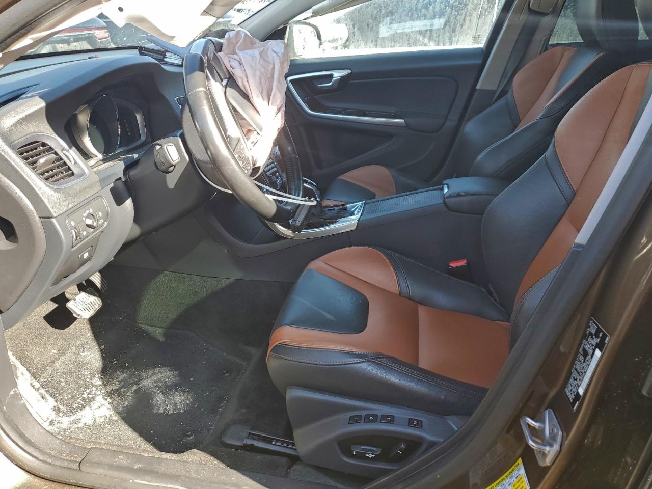 Volvo V60 Premier Image 11