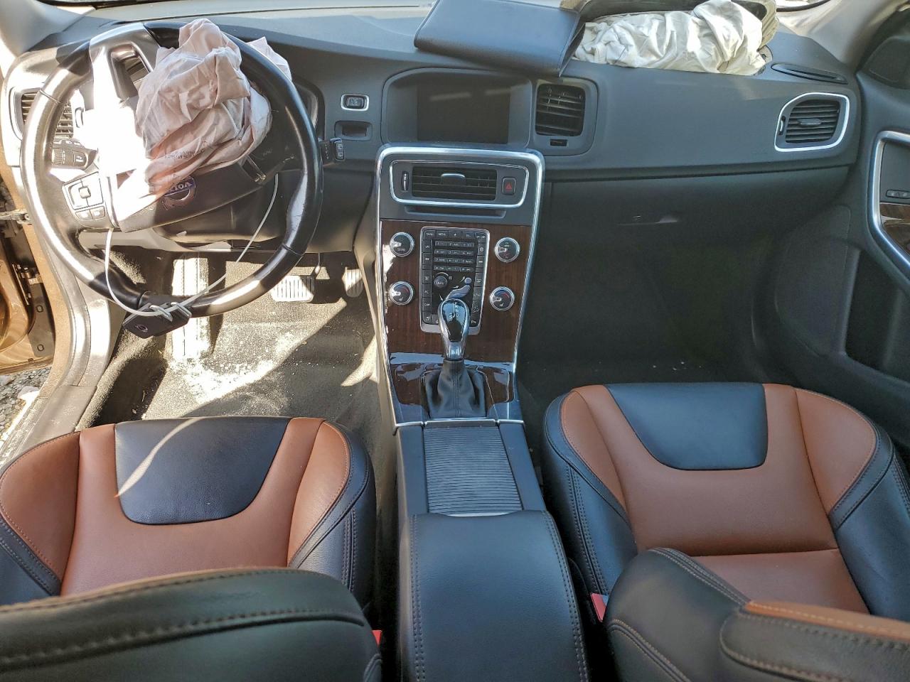 Volvo V60 Premier Image 4