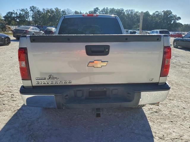 Chevrolet Silverado C1500 Lt Image 2