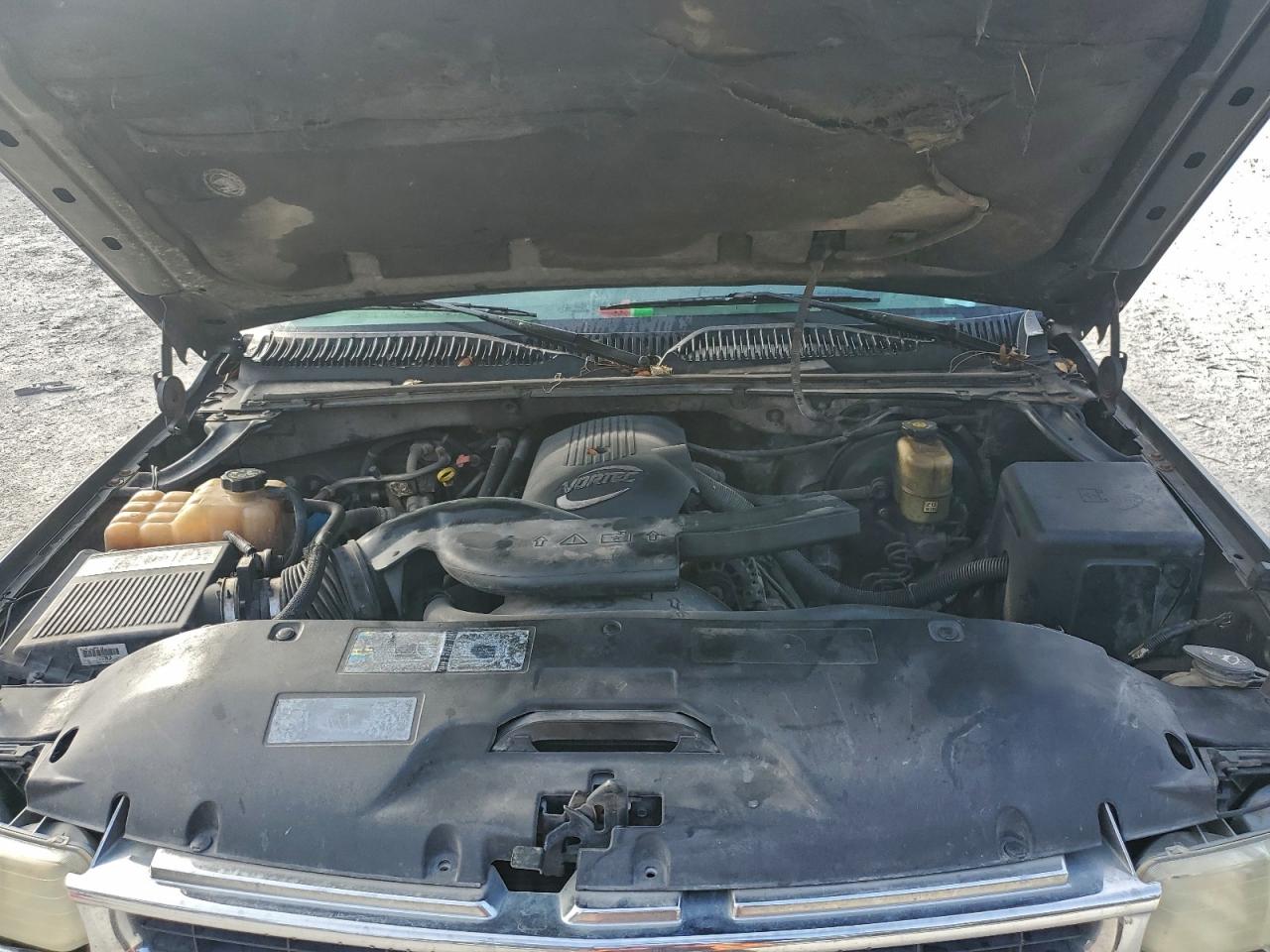 Chevrolet Tahoe C1500 Image 4