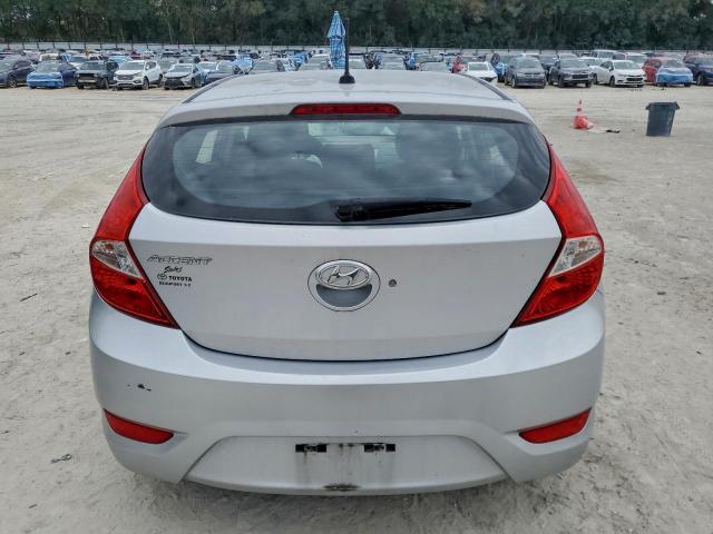 Hyundai ACCENT Se Image 3