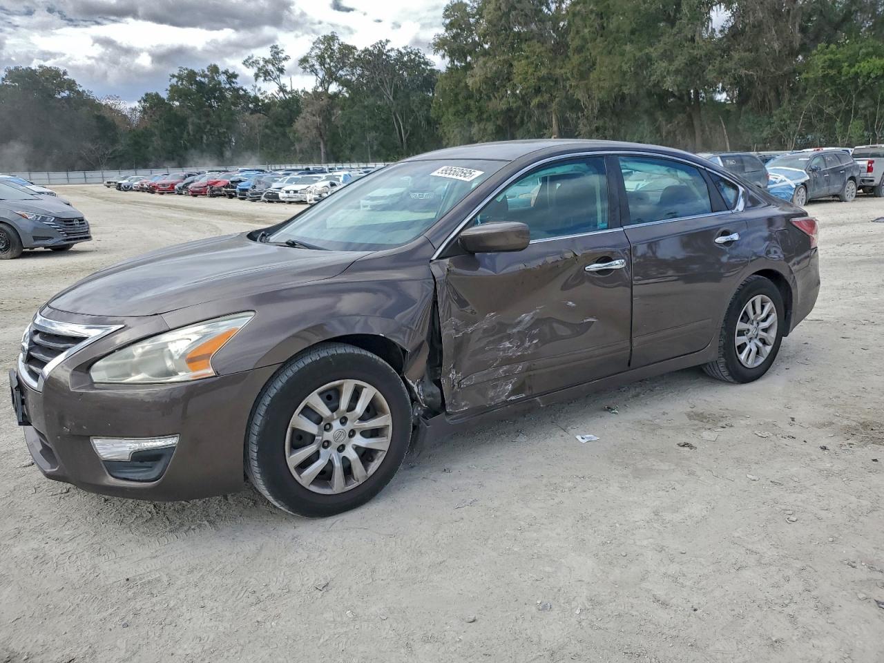 Nissan Altima 2.5 Image 1