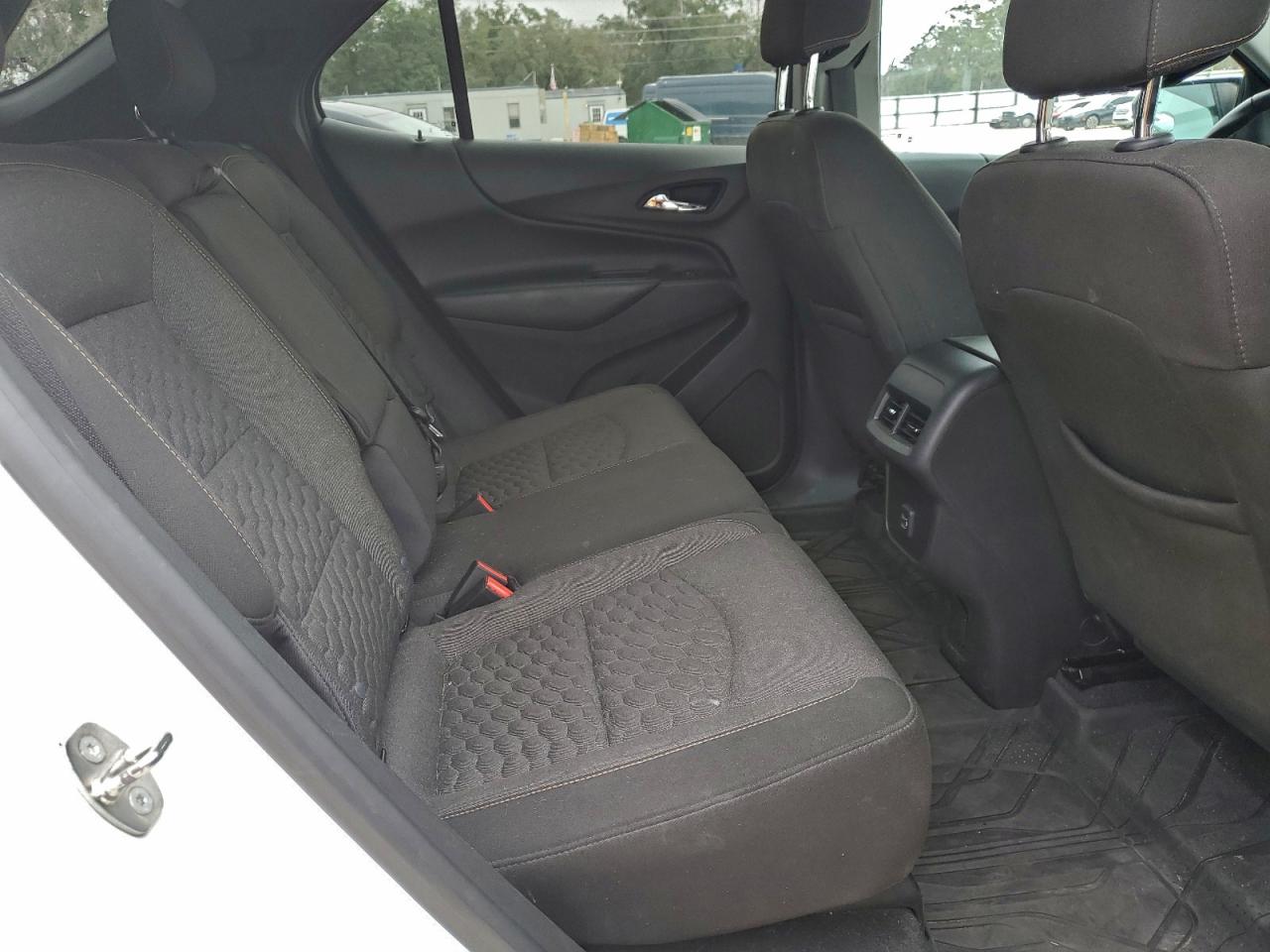 Chevrolet Equinox Lt Image 9