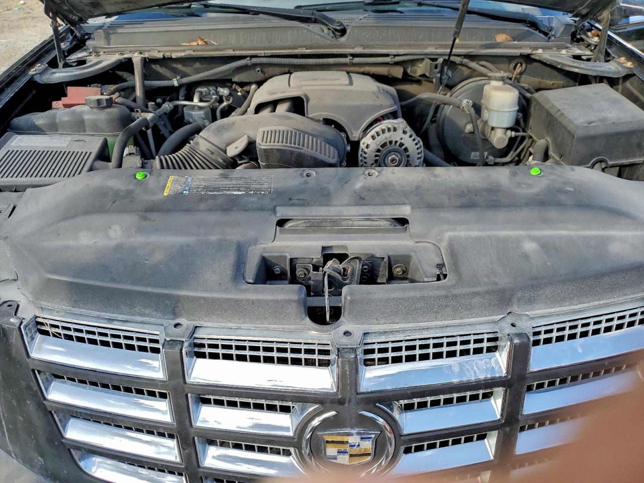 Cadillac Escalade Premium Image 10