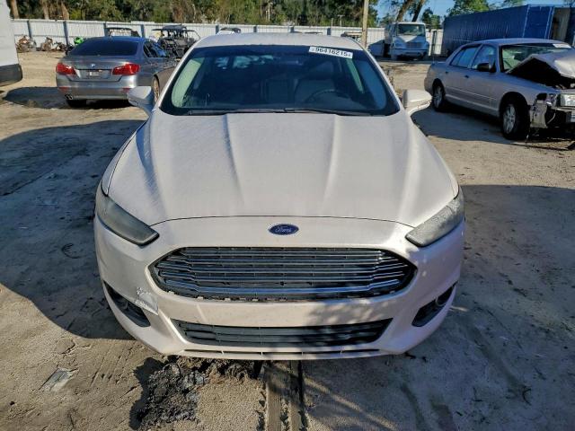 Ford Fusion Se Hybrid Image 11