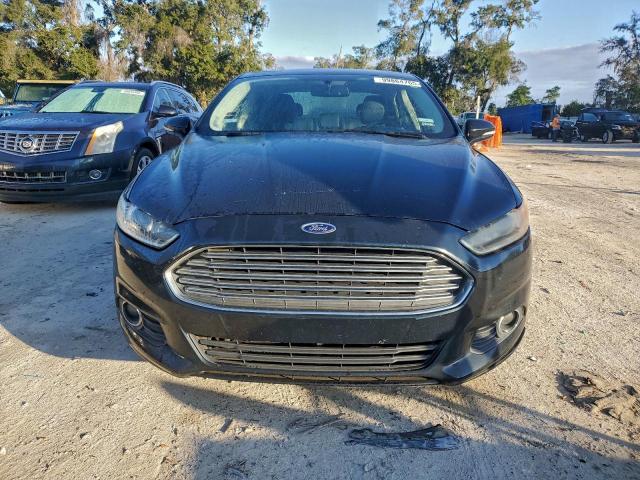 Ford Fusion Se Image 5