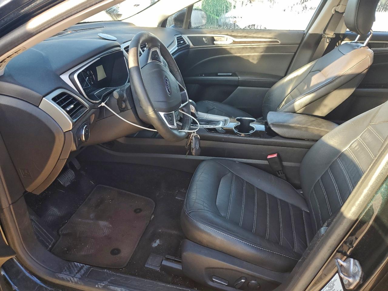 Ford Fusion Se Image 8