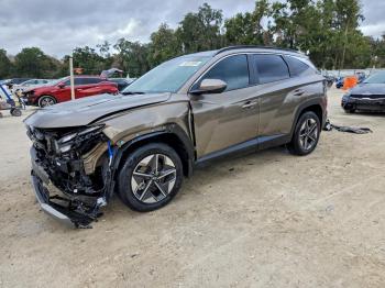  Salvage Hyundai TUCSON