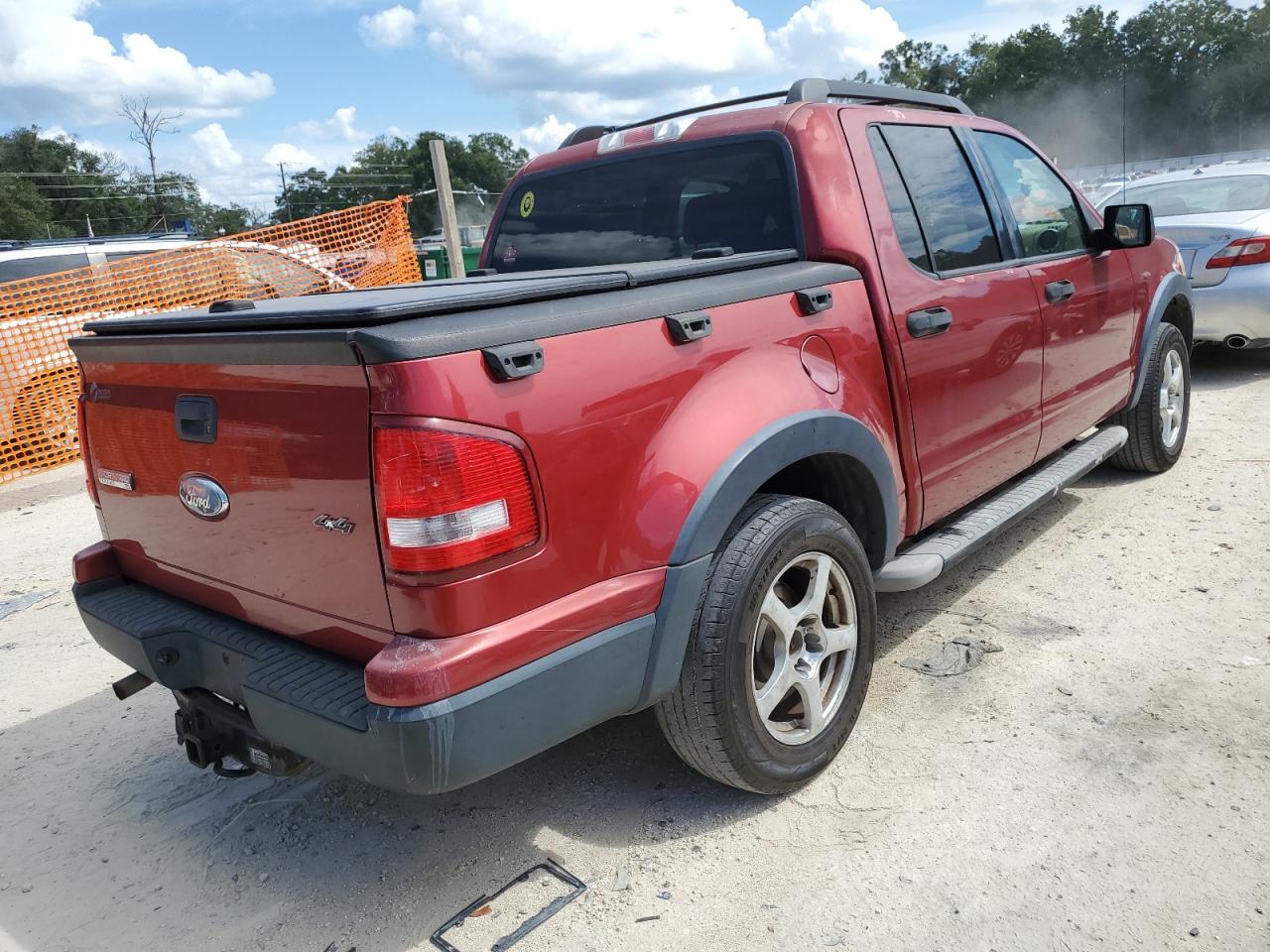 Ford Explorer Xlt Image 2