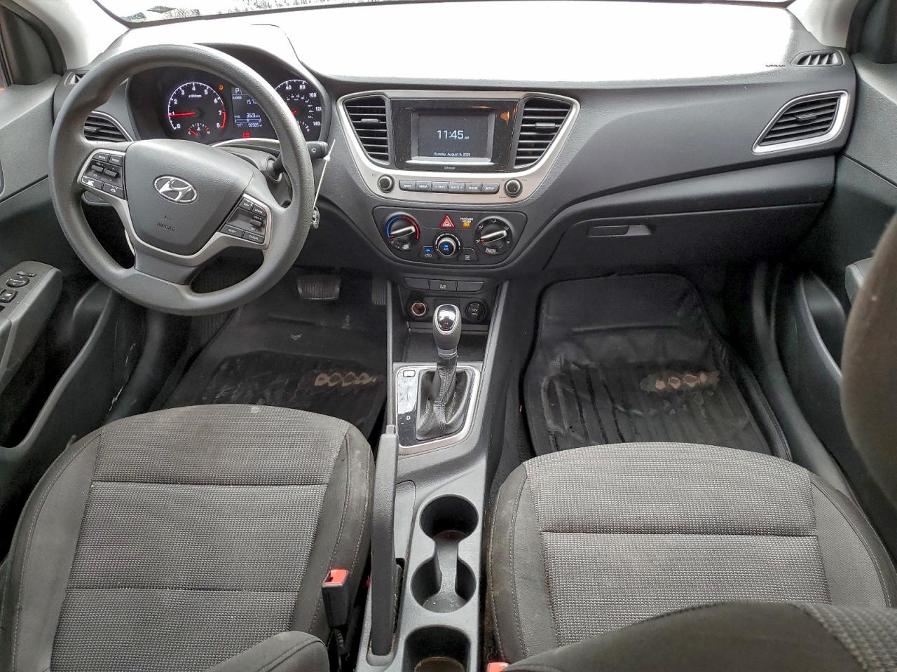 Hyundai ACCENT Se Image 12