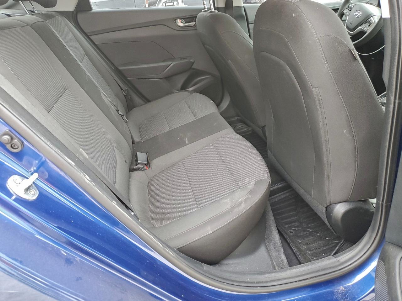 Hyundai ACCENT Se Image 10