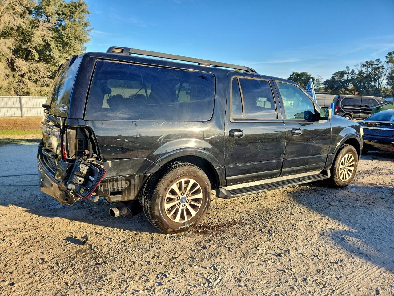 Ford Expedition El Xlt Image 3