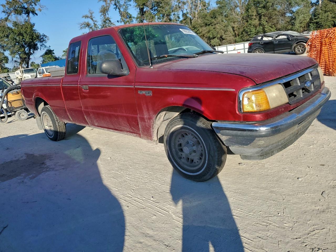 Ford Ranger Super Cab Image 3