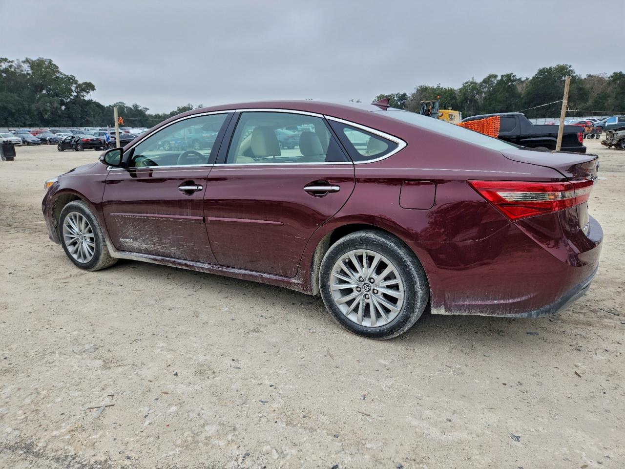 Toyota Avalon Hybrid Image 6
