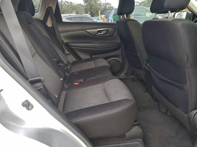 Nissan Rogue S Image 6