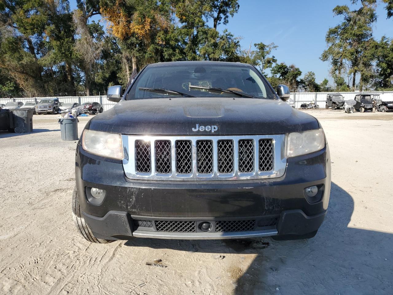 Jeep Grand Cherokee Overland Image 4