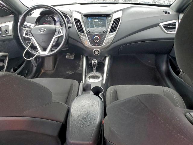 Hyundai VELOSTER Image 9