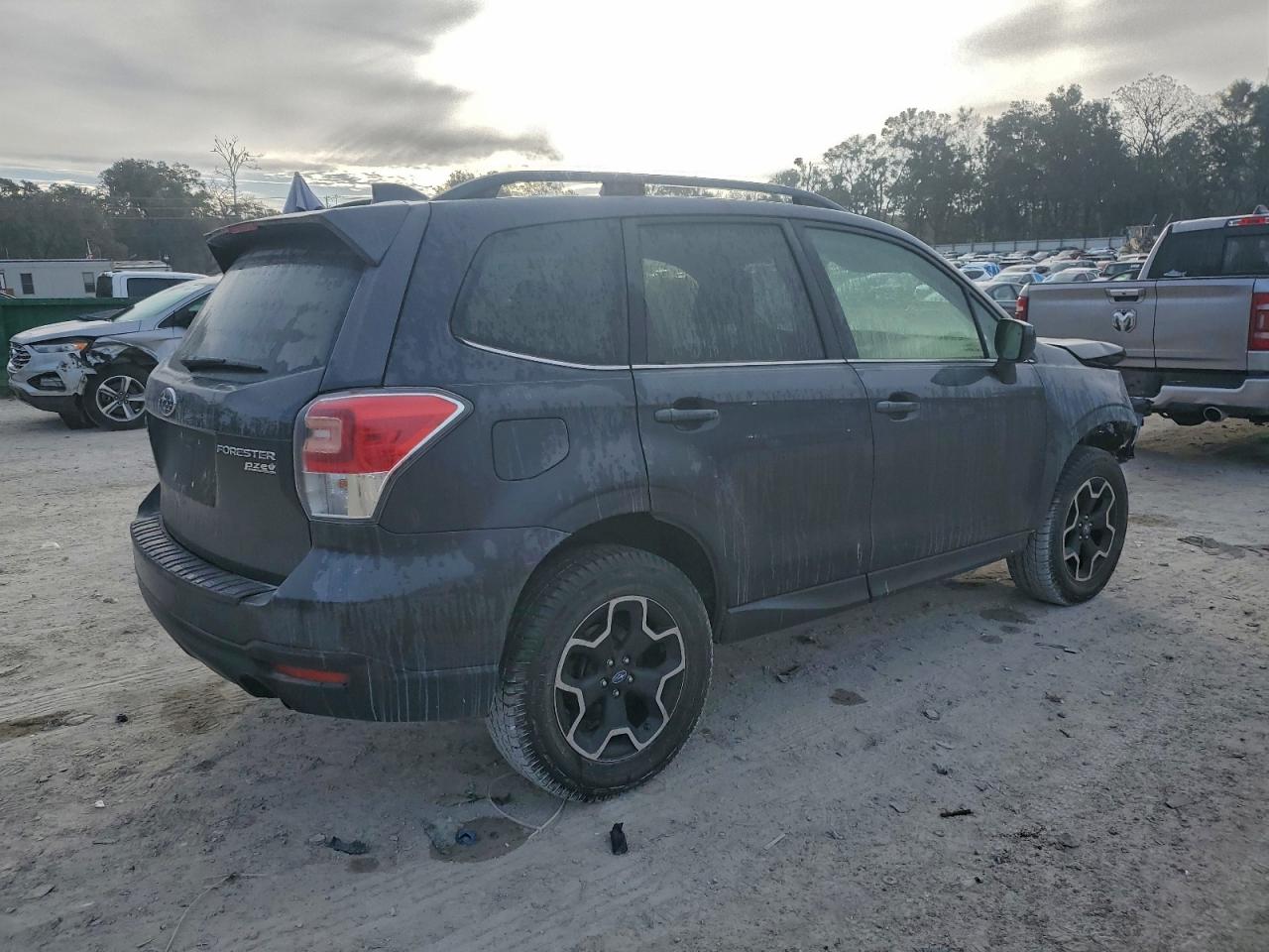 Subaru Forester 2.5i Limited Image 2