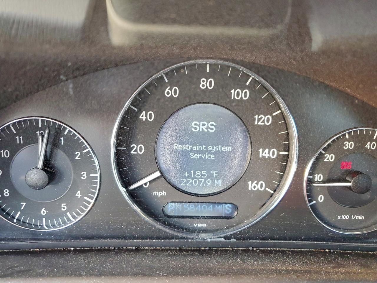 Mercedes-Benz Clk-class 320 Image 4