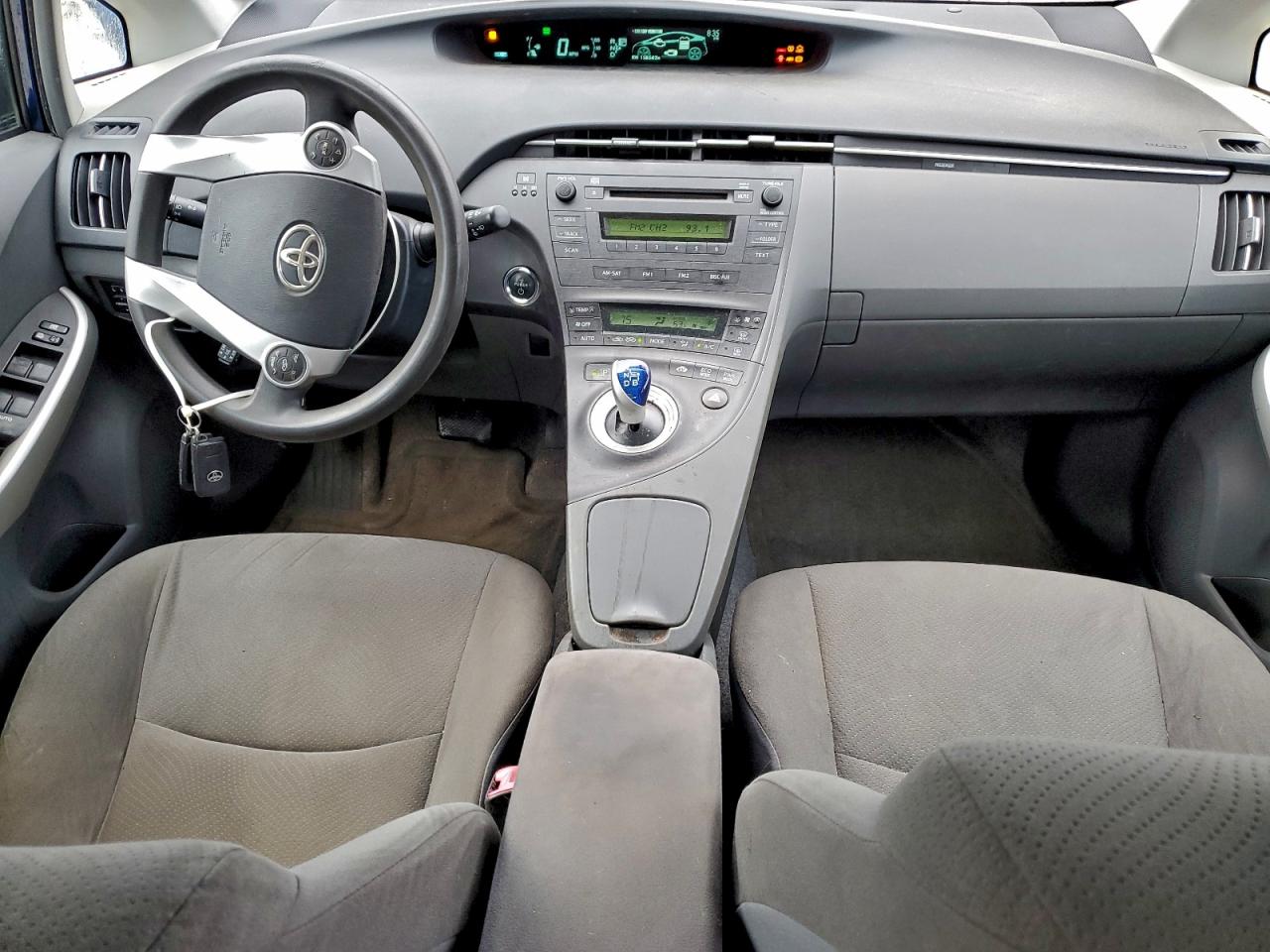 Toyota Prius Image 8