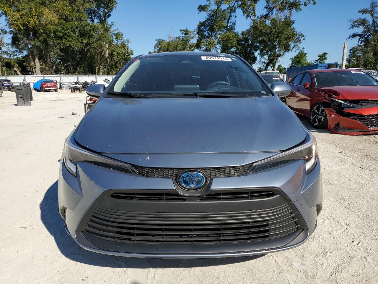 Toyota Corolla Le Image 8