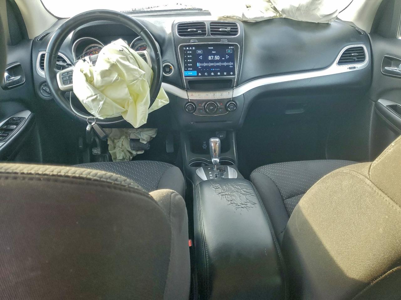 Dodge Journey Crossroad Image 3