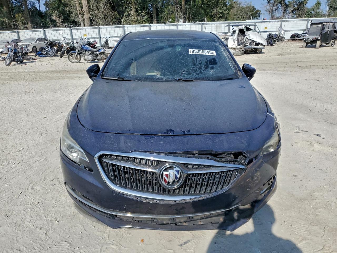 Buick LaCrosse Essence Image 11