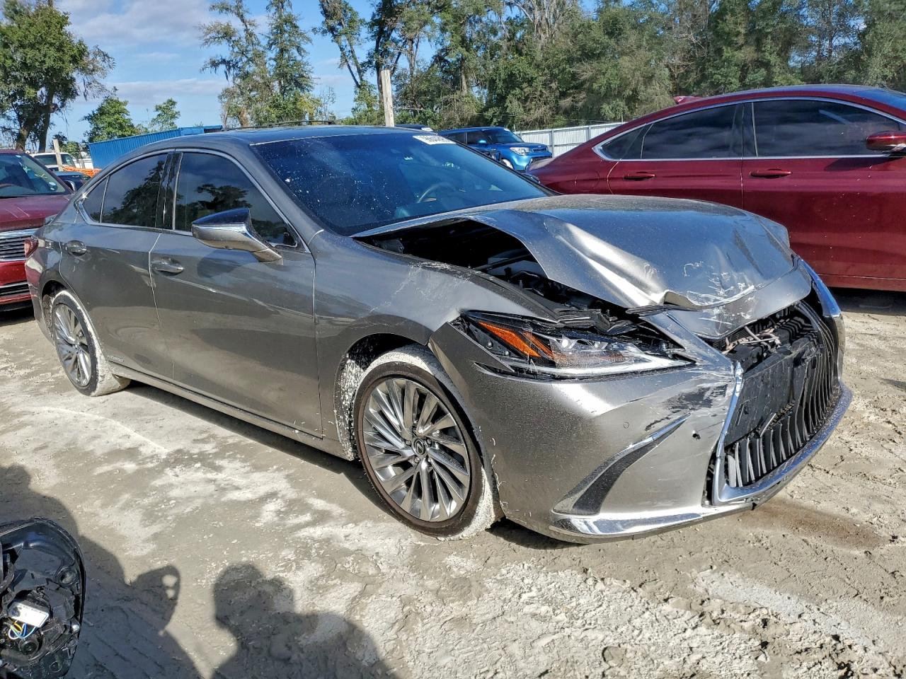 Lexus Es 300h Ultra Luxury Image 2