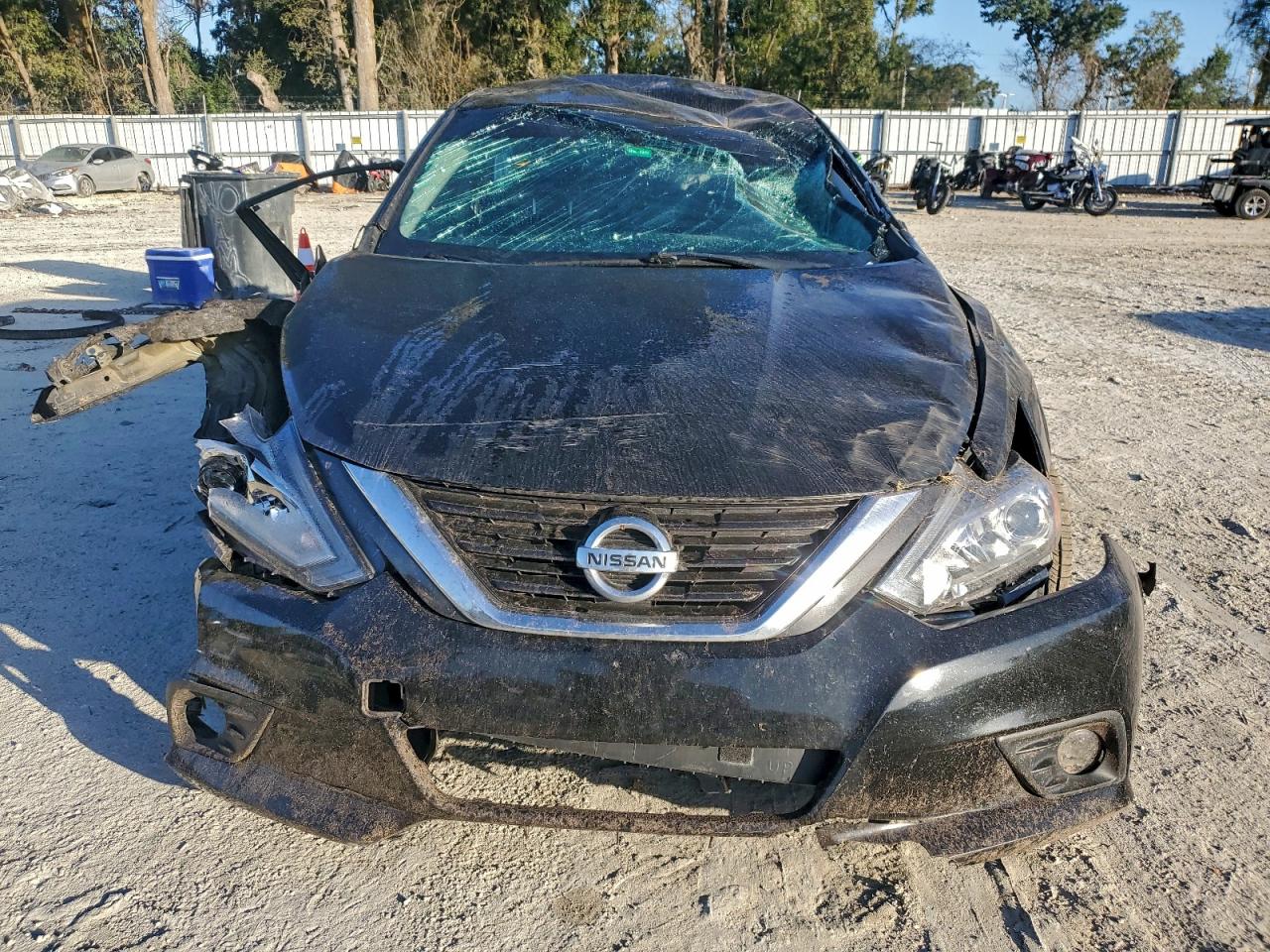 Nissan Altima 2.5 Image 6