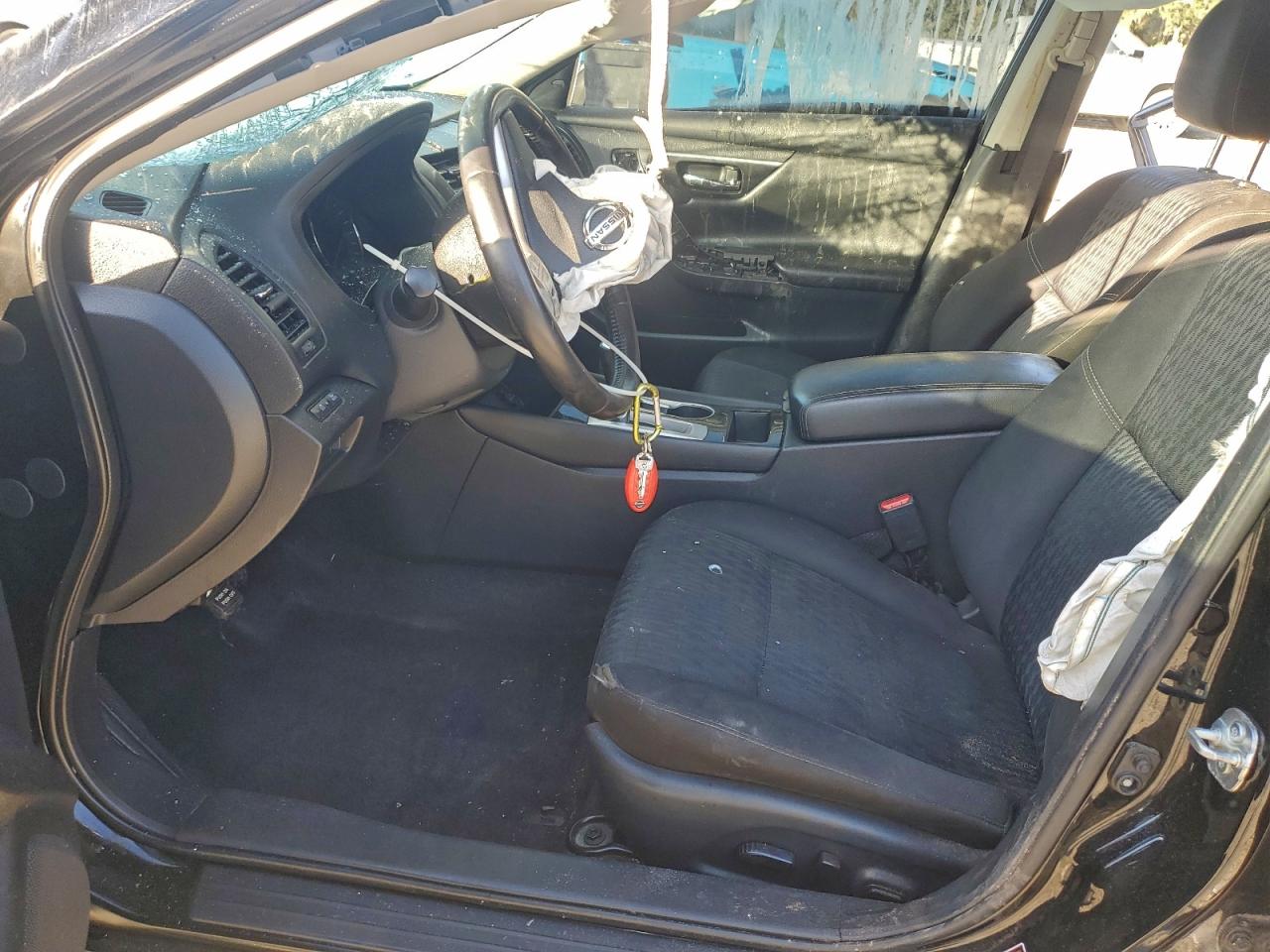 Nissan Altima 2.5 Image 2