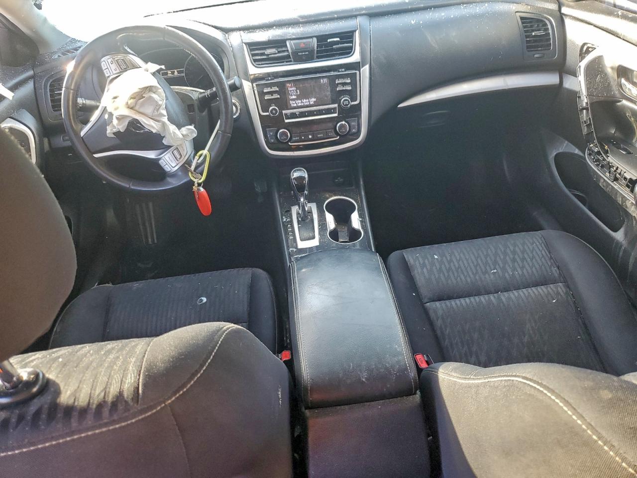 Nissan Altima 2.5 Image 8