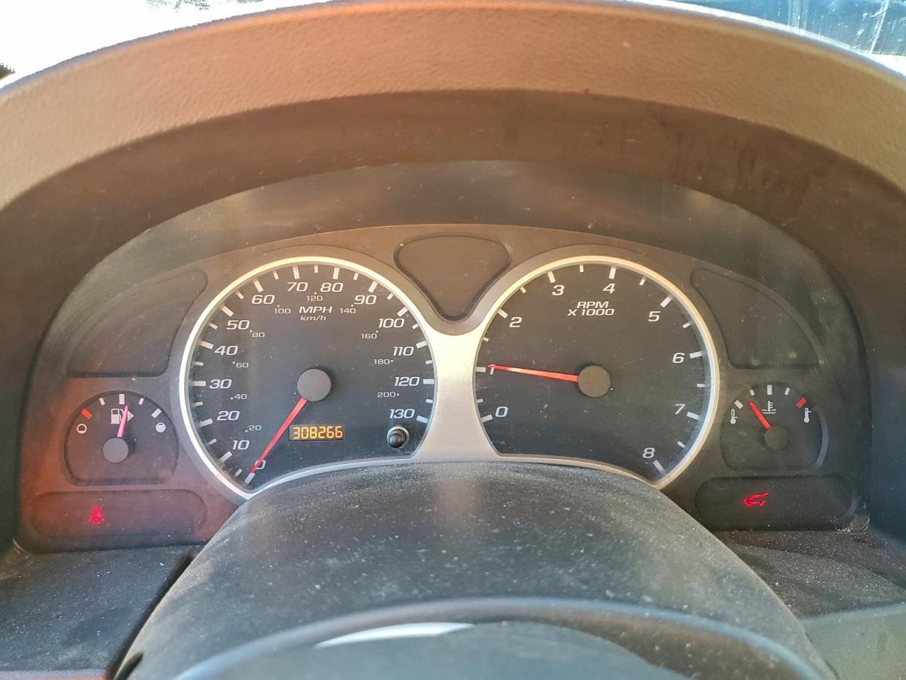 Chevrolet Equinox Ls Image 6