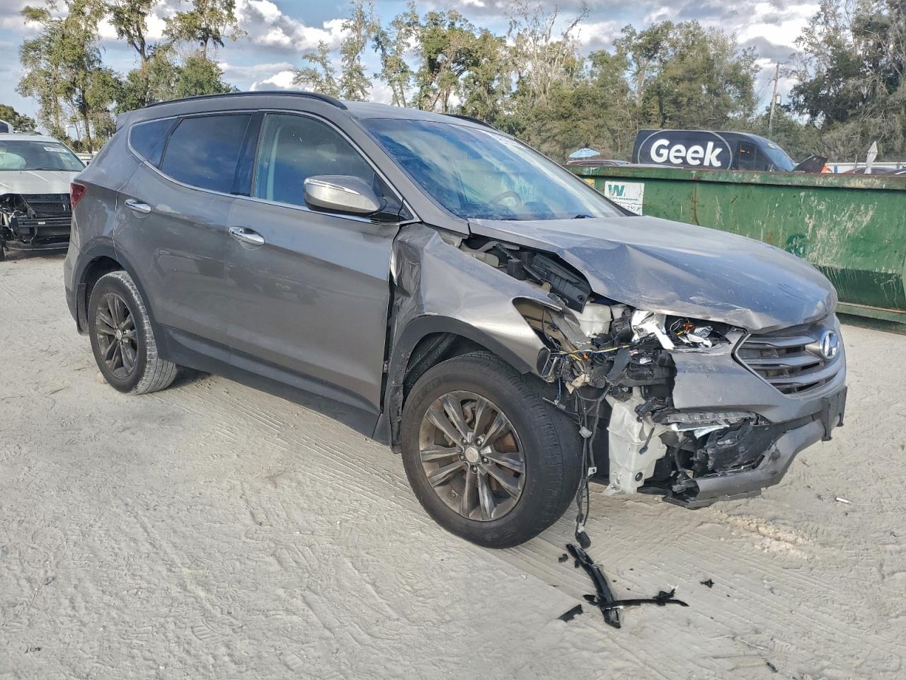 Hyundai SANTA FE Image 5