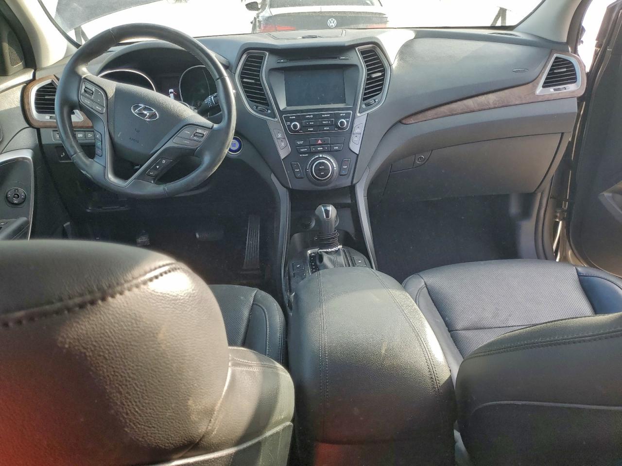 Hyundai SANTA FE Image 4