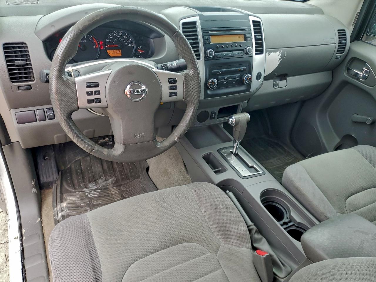 Nissan Frontier S Image 11