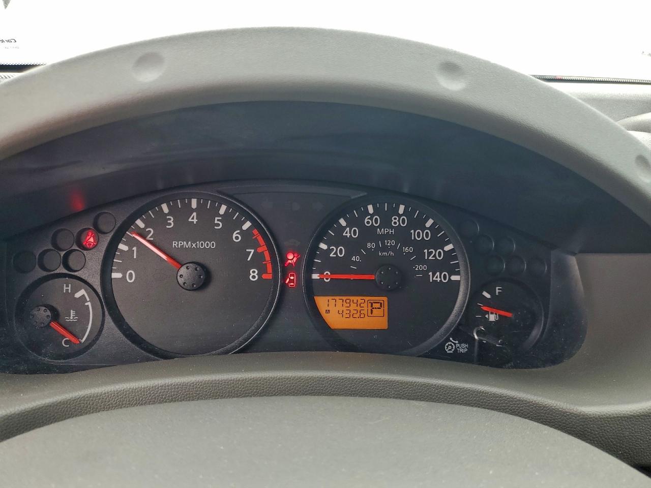 Nissan Frontier S Image 10