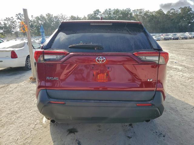 Toyota RAV4 Le Image 2