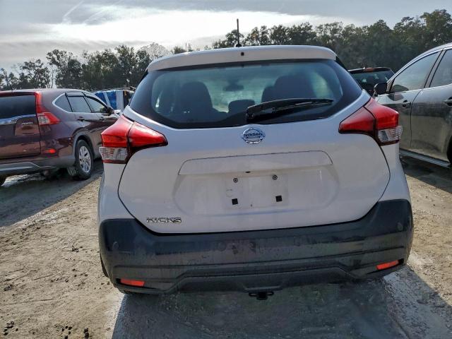 Nissan Kicks S Image 8