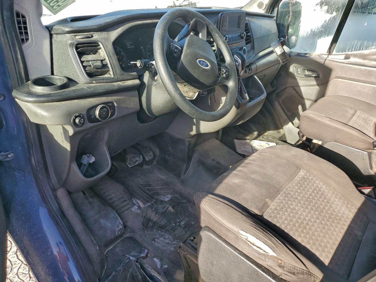 Ford Transit T-250 Image 14