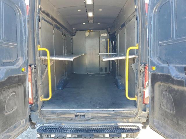 Ford Transit T-250 Image 5